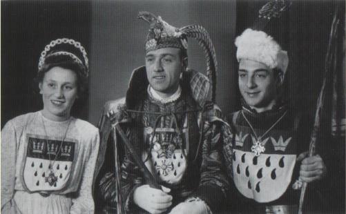 Dreigestirn 1949 mit Jungfrau Christine Welsch, Prinz Stephan Müller und Bauer Hans Weiler 